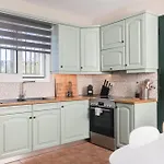 Sea View Maisonette *