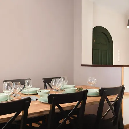 Sea View Maisonette *